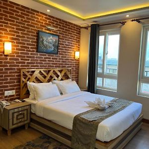 Hotel Kesu Home